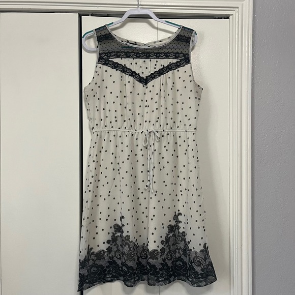 Maurices Dresses & Skirts - Maurices Womens XL Polka Dot Sleeveless Dress Lace Trim Mesh Yoke White Black